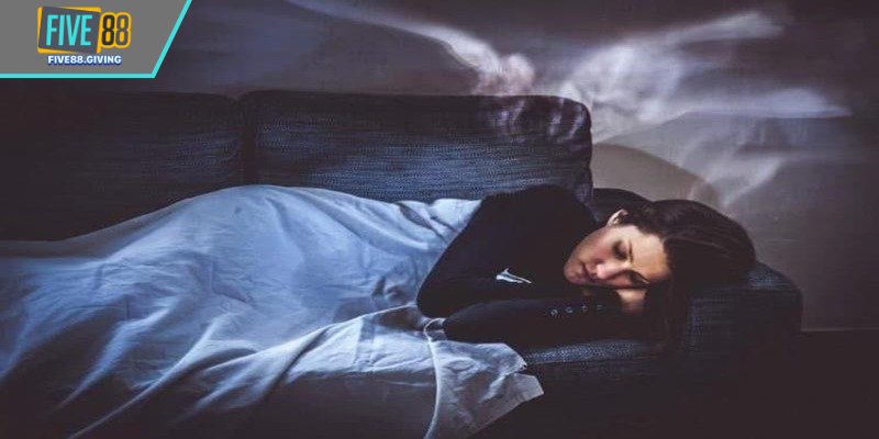 Mơ thấy người chết đánh số gì khi thấy họ sống lại